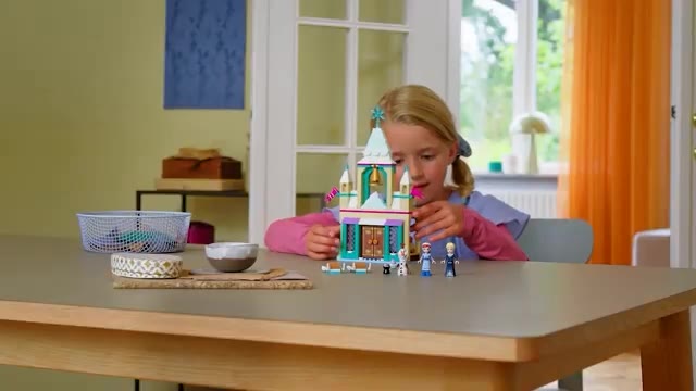 Video 1 de  LEGO  Disney Castillo helado de Arendelle 43265 - 177piezas